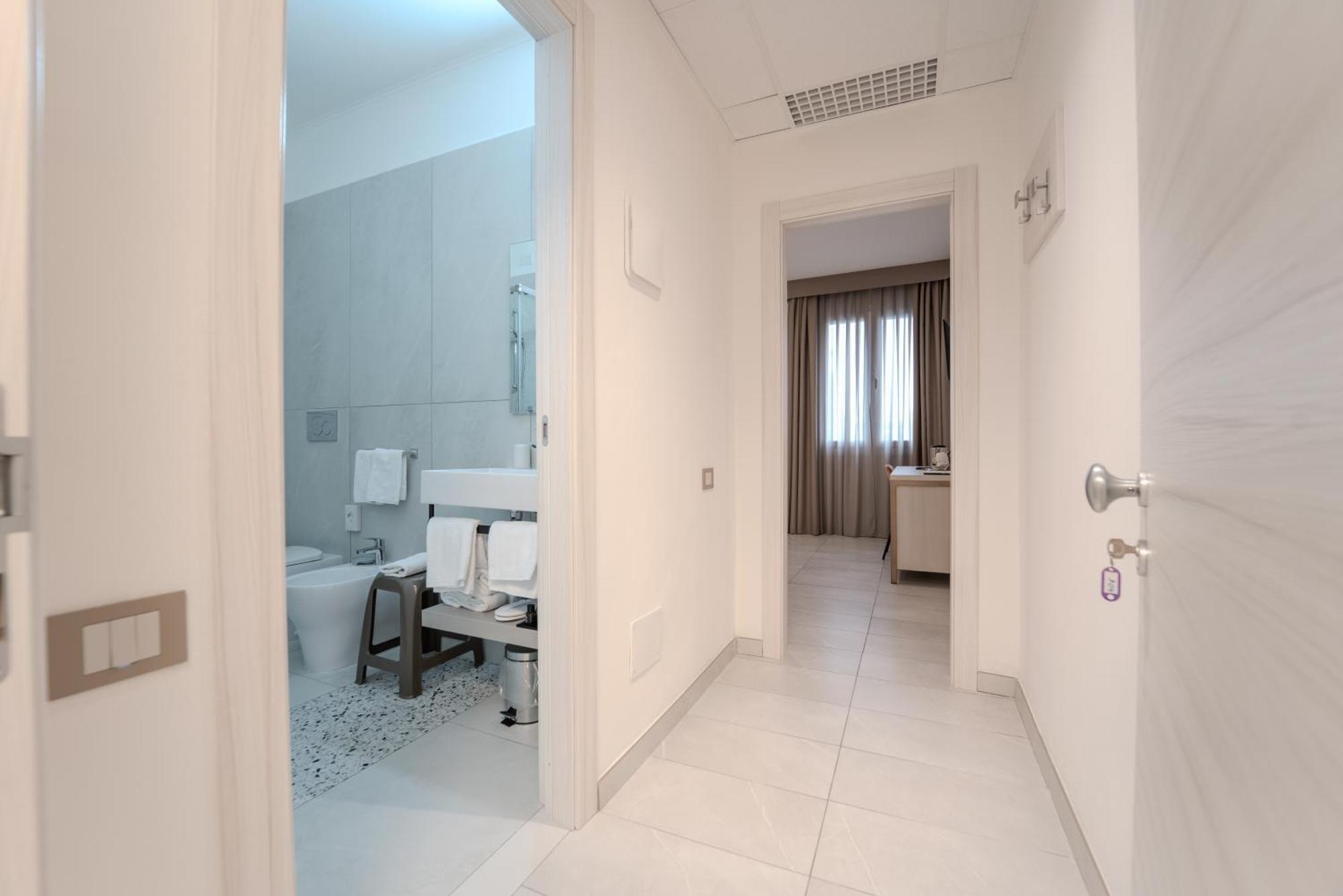 Hotel Donatello Modena Exterior photo